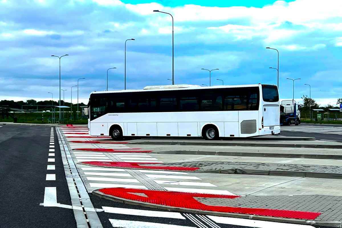 Aké výhody prináša prenájom autobusu